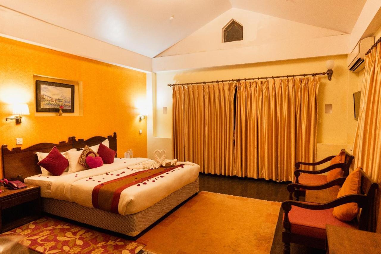 Hotel Chautari Pvt Ltd Nagarkot Eksteriør billede
