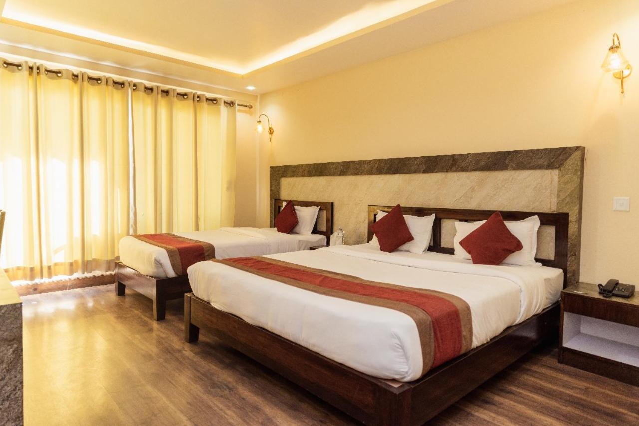 Hotel Chautari Pvt Ltd Nagarkot Eksteriør billede
