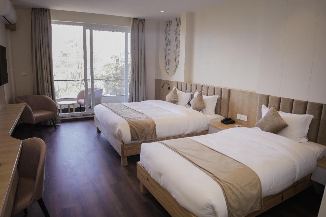 Hotel Chautari Pvt Ltd Nagarkot Eksteriør billede